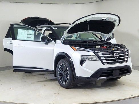 New 2026 Nissan Rogue Platinum w/ Platinum Premium Package image 9