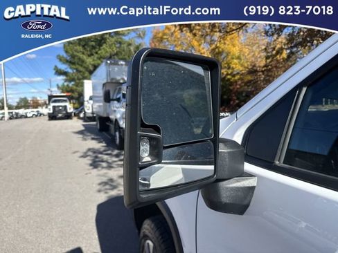 Used 2024 Chevrolet Silverado 2500 Custom w/ Custom Value Package image 12