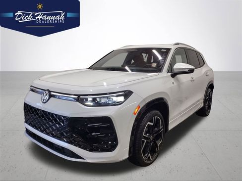 New 2026 Volkswagen Tiguan SEL R-Line image 1