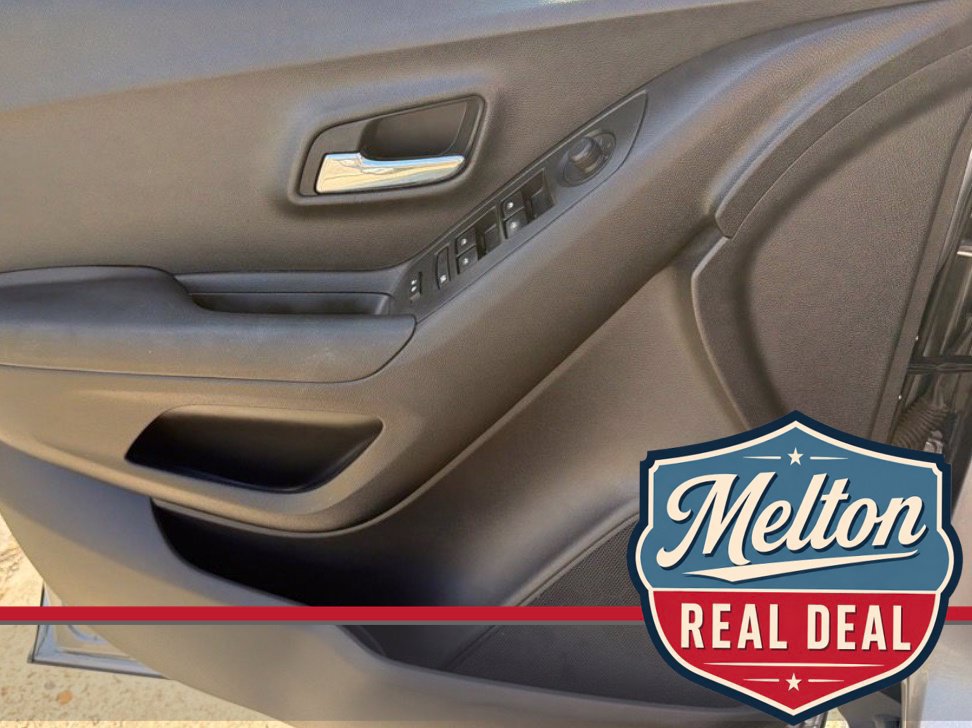 Used 2020 Chevrolet Trax LT FWD image 4