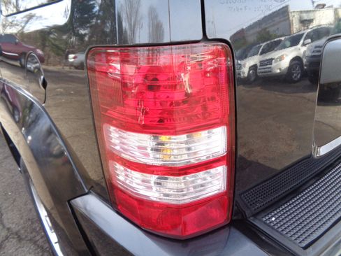 Used 2010 Jeep Liberty Sport w/ Popular Equipment Group image 14