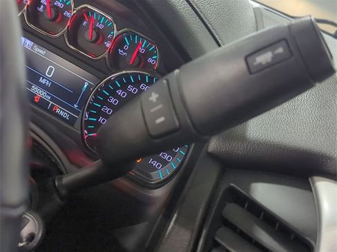 Used 2020 GMC Yukon SLE image 16