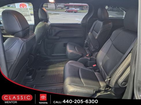 New 2026 Toyota Sienna XLE Woodland Edition image 11