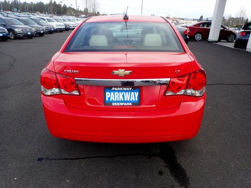 Used 2015 Chevrolet Cruze LT image 4