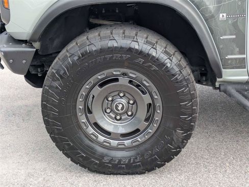 Used 2023 Ford Bronco Everglades AWD/4WD image 14