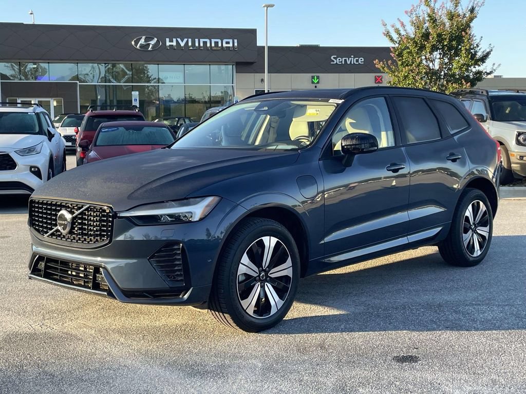 Used 2024 Volvo XC60 T8 Plus AWD/4WD image 24