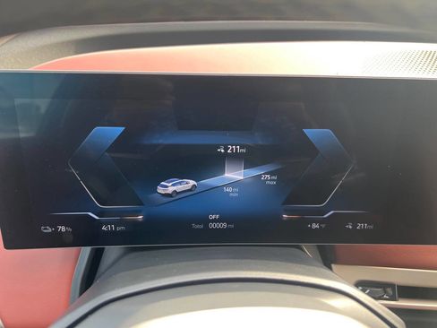 Used 2025 BMW iX xDrive50 w/ Convenience Package image 15