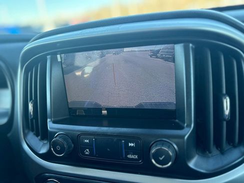 Used 2022 Chevrolet Colorado LT w/ Redline Special Edition image 26