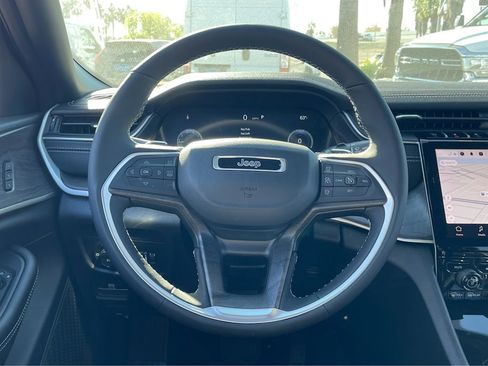 New 2024 Jeep Grand Cherokee L Limited image 22