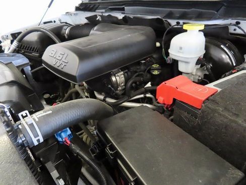 Used 2023 RAM 1500 Classic SLT w/ Trailer & Traction Group RWD image 35