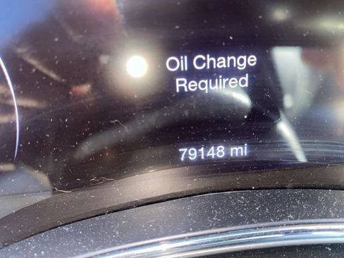 Used 2021 Jeep Grand Cherokee Laredo image 2