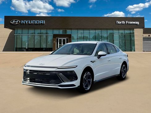 Certified 2026 Hyundai Sonata SEL FWD image 1