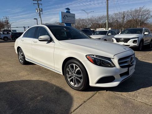 Used 2017 Mercedes-Benz C 300 4MATIC Sedan image 3