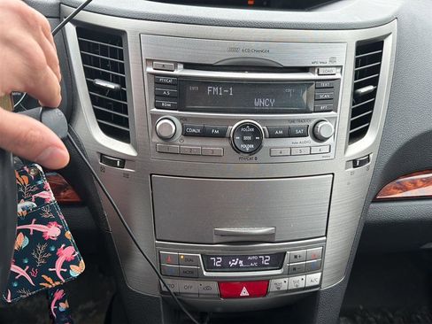 Used 2011 Subaru Outback 3.6R Limited w/ PWR Moonroof Pkg image 17