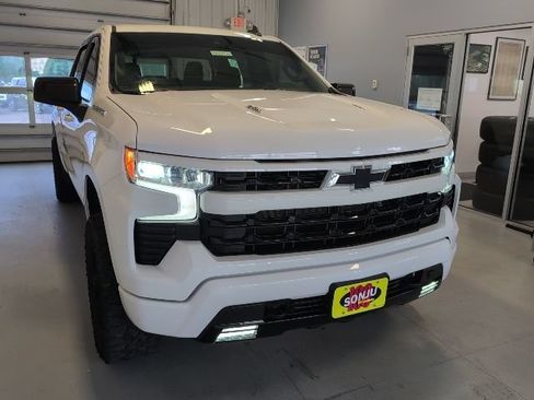 Used 2023 Chevrolet Silverado 1500 RST w/ Convenience Package II AWD/4WD image 41