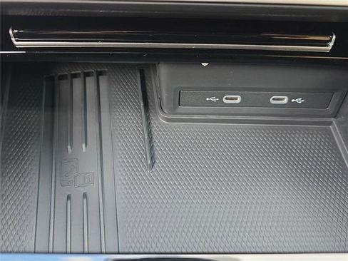 New 2026 Volkswagen Atlas Cross Sport SEL image 21