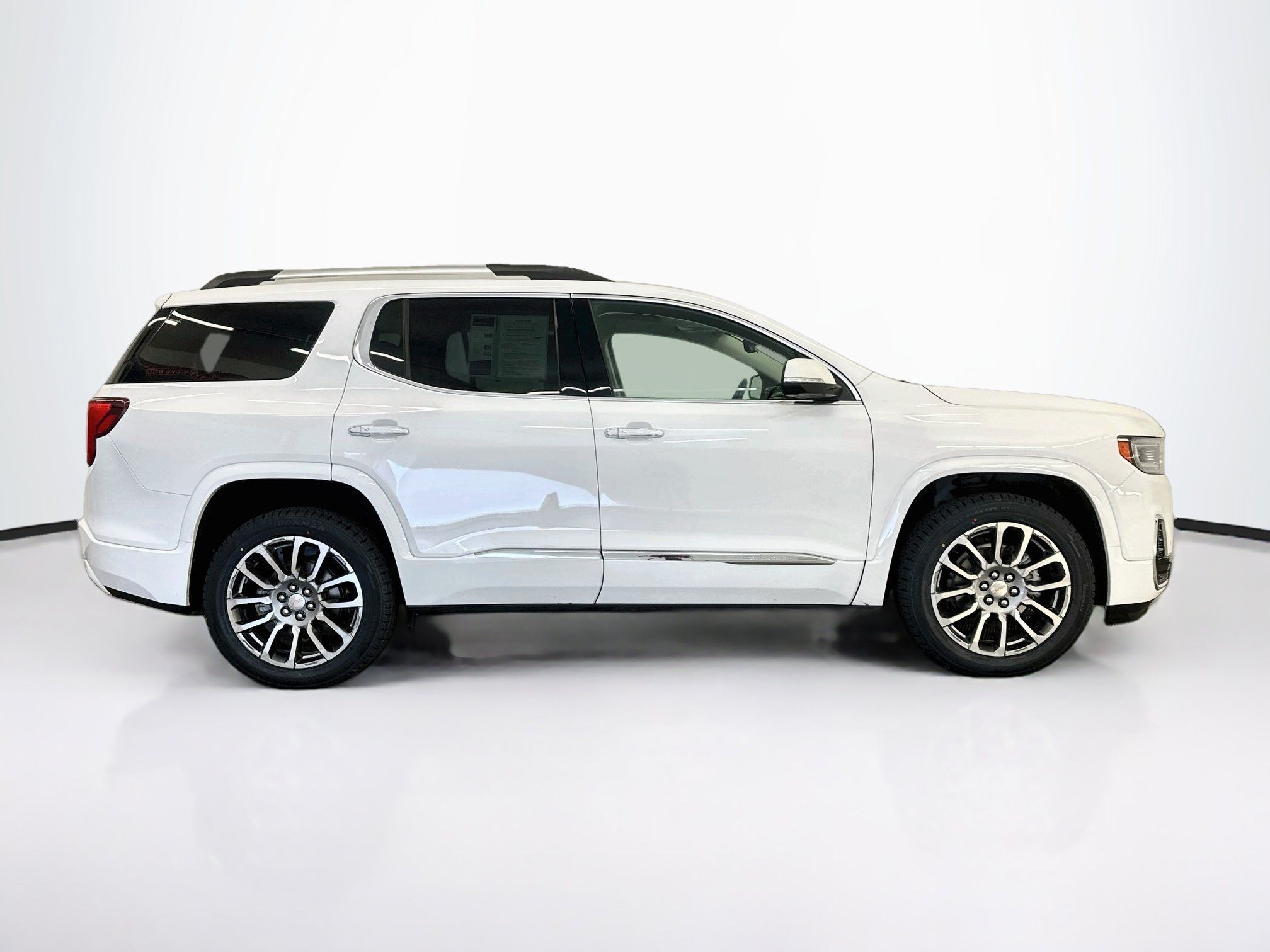 Used 2023 GMC Acadia Denali w/ Denali Ultimate Package AWD/4WD image 10