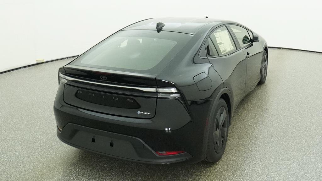 New 2027 Toyota Prius Plug-In Hybrid FWD image 22