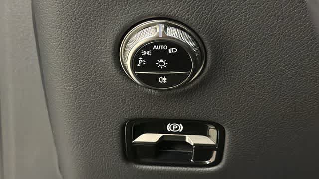 Certified 2026 Mercedes-Benz GLC 300 4MATIC image 16
