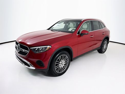 New 2026 Mercedes-Benz GLC 300 image 3