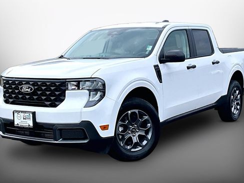 Used 2026 Ford Maverick XLT AWD/4WD image 1