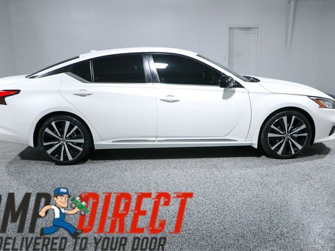 Used 2021 Nissan Altima 2.5 SR FWD image 6