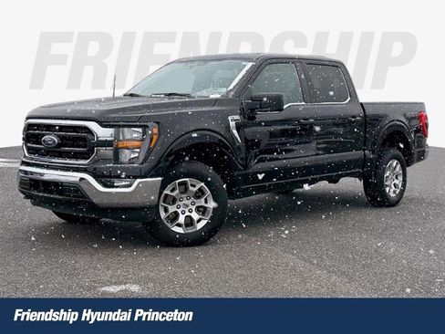 Used 2023 Ford F150 XLT image 1