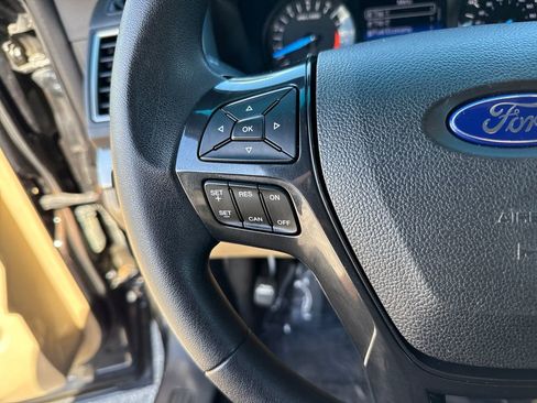 Used 2016 Ford Explorer FWD image 15