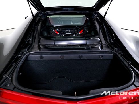 Used 2018 Acura NSX AWD/4WD image 16