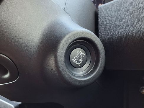 Used 2023 RAM ProMaster 2500 w/ Premium Convenience Group (B) FWD image 14