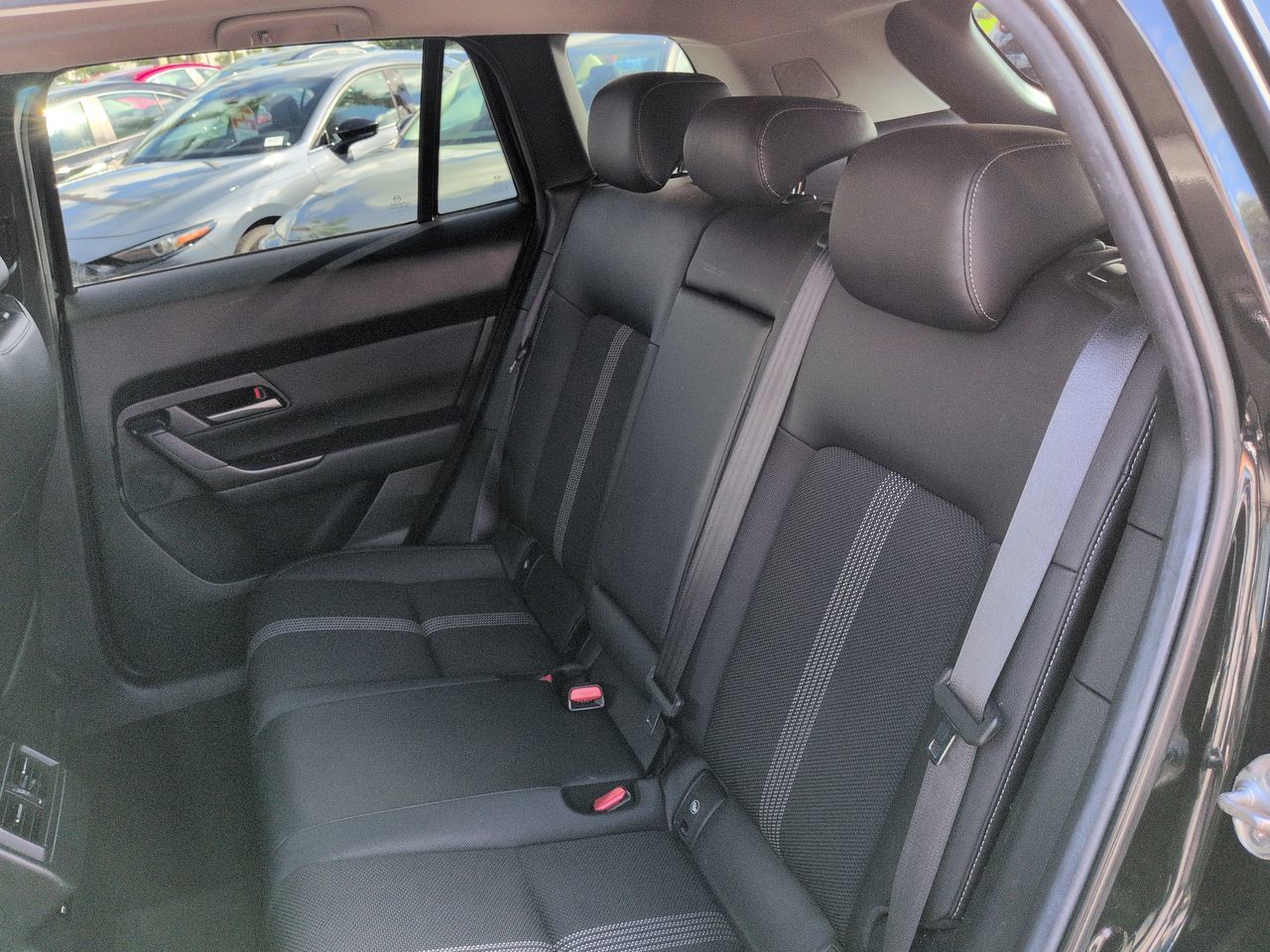 Used 2024 MAZDA CX-50 AWD 2.5 S w/ Premium Package image 14