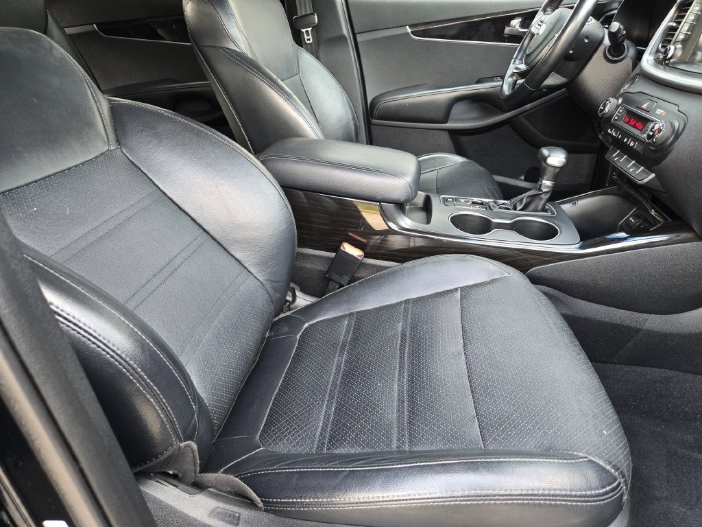 Used 2019 Kia Sorento EX FWD image 11