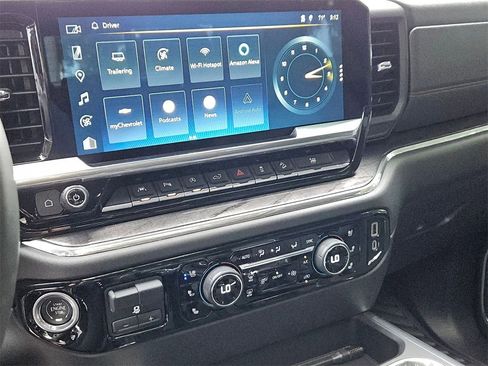 Used 2024 Chevrolet Silverado 1500 LTZ w/ LTZ Premium Package image 15