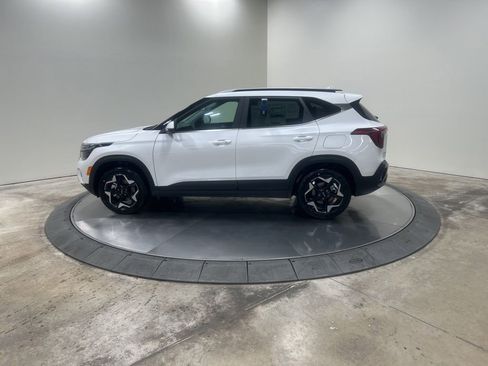 New 2026 Kia Seltos EX image 8