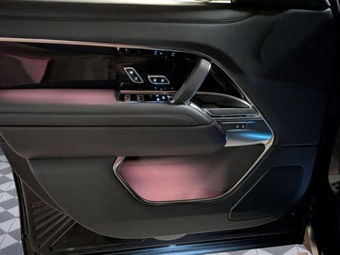 New 2026 Land Rover Range Rover SE AWD/4WD image 11