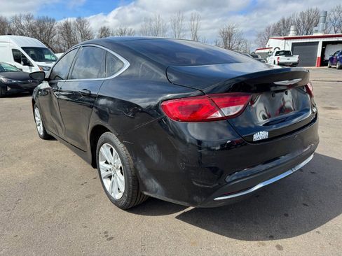 Used 2016 Chrysler 200 Limited image 3
