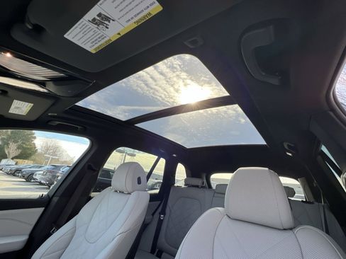 New 2026 BMW X5 xDrive40i w/ Premium Package image 21