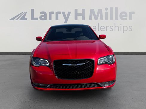 Used 2015 Chrysler 300 S w/ 300S Premium Group RWD image 8