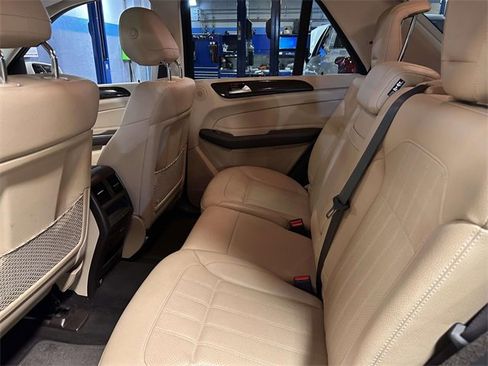 Used 2018 Mercedes-Benz GLE 350 4MATIC image 15