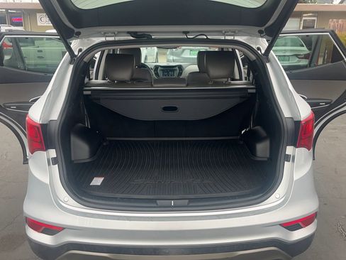 Used 2017 Toyota Sienna SE image 29