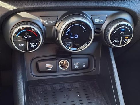 New 2026 Hyundai Venue SEL image 17