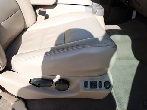 Used 2004 Ford Excursion Limited AWD/4WD image 44