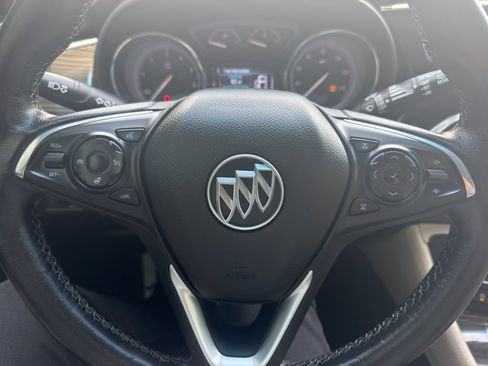 Used 2019 Buick Envision Essence AWD/4WD image 19