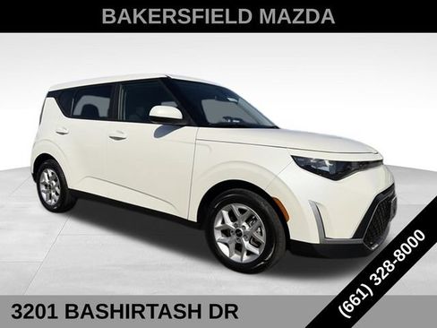 Used 2024 Kia Soul LX w/ Option Group 015 FWD image 7