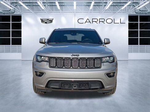 Used 2021 Jeep Grand Cherokee Laredo X image 9