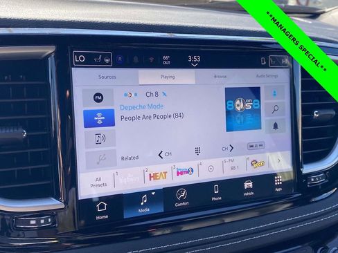 New 2026 Chrysler Pacifica Select image 16