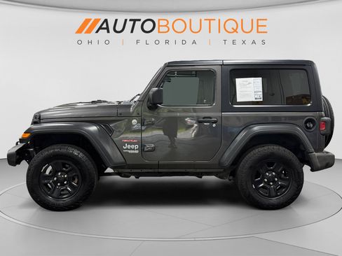 Used 2019 Jeep Wrangler Sport AWD/4WD image 2