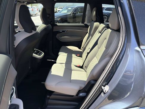 Used 2026 Volvo XC90 B6 Core AWD/4WD image 21