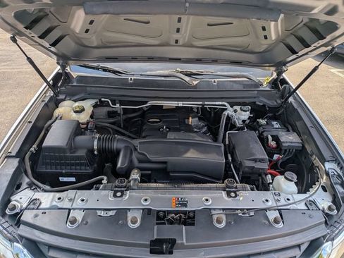 Used 2018 Chevrolet Colorado W/T RWD image 31