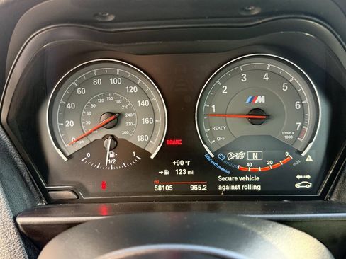 Used 2017 BMW M2 RWD image 23